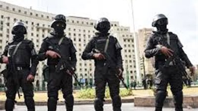 ضبط كيان وهمي بمدينة نصر يمنح شهادات مزيفة مقابل المال