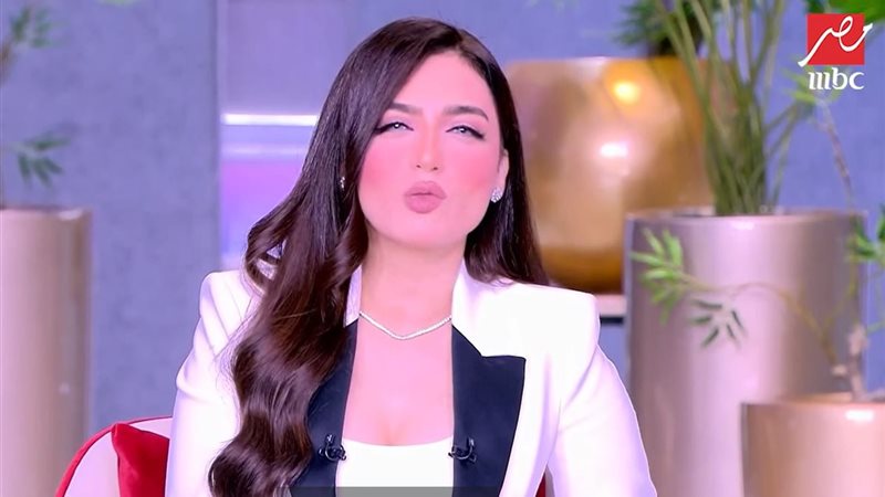 ياسمين عز