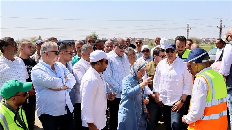وزير الري يتابع على
