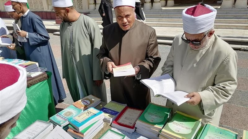 معرض الكتاب بمسجد