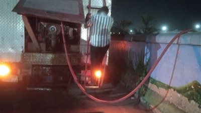 نشوب حريق في مخلفات الأشجار على الطريق السريع بسوهاج