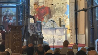 أسرة لطفي لبيب تحرص على إحياء ذكرى الأربعين في كنيسة يوسف النجار