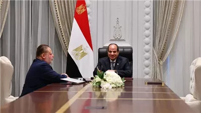 محافظ البنك المركزي يطمئن الرئيس.. مواردنا الدولارية في مستوى قياسي