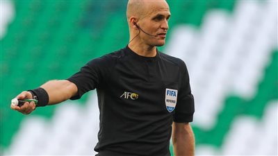 الأردني أدهم مخادمة يدير مباراة بيراميدز وأوكلاند سيتي في كأس الانتركونتينينتا