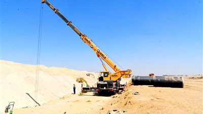 وزير الإسكان يتفقد مشروعات شبكات الطرق والمرافق بتوسعات مدينة الشيخ زايد  