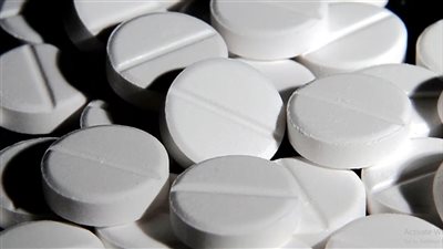 خطير جدًا ولا يجب الاستهانة به.. مخاطر خفية لمسكن الألم الأكثر شيوعًا