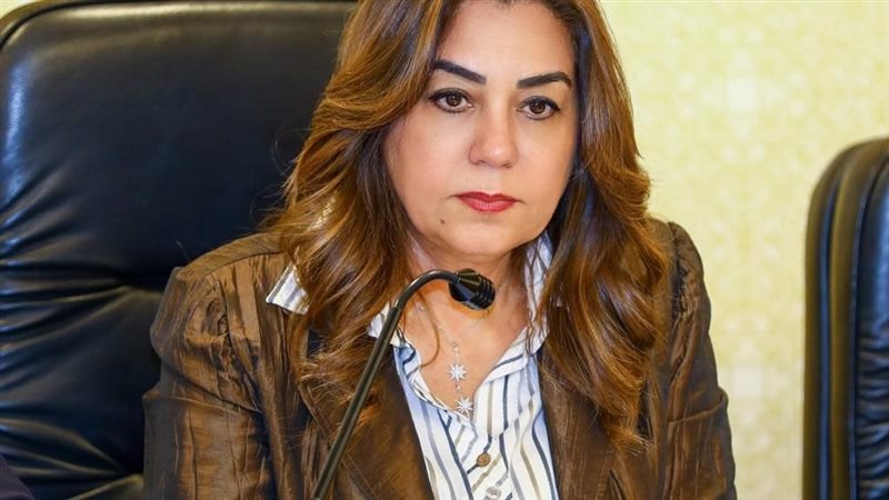 د منال عوض