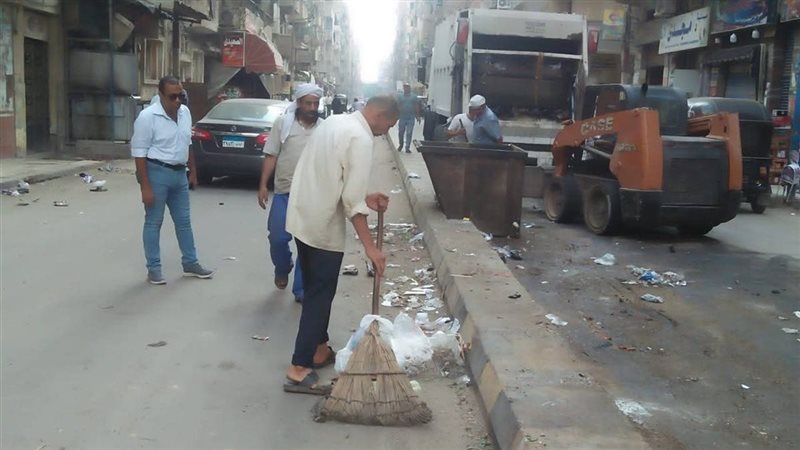 جانب من اعمال النظافة