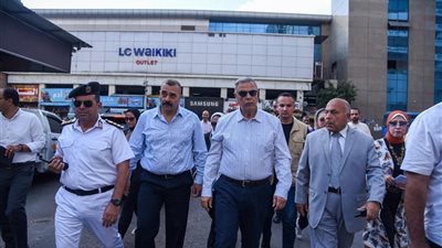 محافظ الإسكندرية يجري جولة مفاجئة بمنطقة سيدي جابر ويشدد على إزالة التعديات