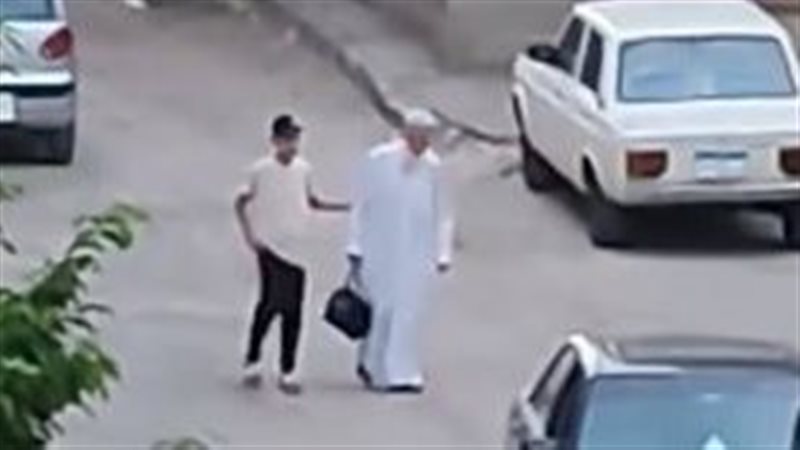 الشاب
