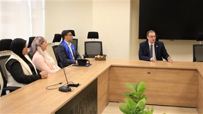 رئيس التنظيم والإدارة يلتقي خريجي برنامج «إسلسكا» لتأهيل القيادات الحكومية 