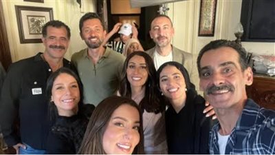 كريم محمود عبد العزيز ودينا الشربيني يستأنفان تصوير فيلم 