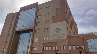 لأول مره في الصعيد..  نجاح جراحة مخ لمريض مستيقظ بمستشفي للتأمين الصحي