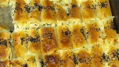 طبق تقليدي عثماني : طريقة عمل البوريك التركي بالجبنة والنعناع  