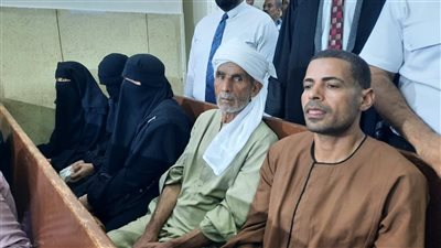 انهيار والدة صغار دلجا: يا رب القصاص دي موتتلي 6 عيال وأبوهم