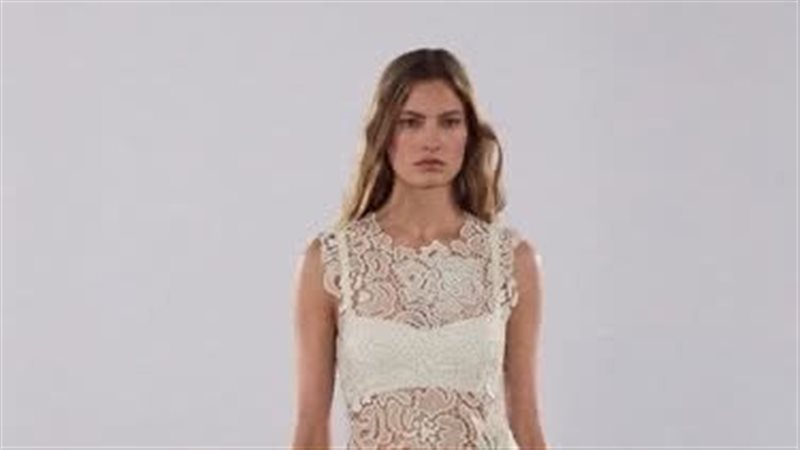 مجموعة Jonathan Simkhai