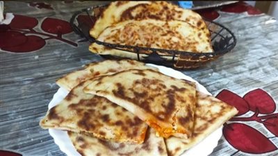 الكسرة التركية محشية بنينة وجبة خفيفة للفطار: تعرف علي الطريقة