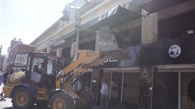 ضبط 13500 عبوة بسكويت فاسدة وتشميع 61 منشأة بدون ترخيص في الإسكندرية