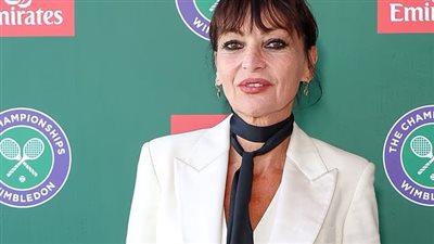 رقبة الديك الرومي ..كيف تخفين التجاعيد بعد سن الخمسين بأسلوب أنيق