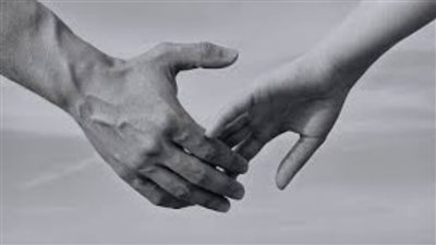 من قلب مكسور إلى بداية جديدة: خطوات لتجاوز الانفصالات العاطفية في سبتمبر