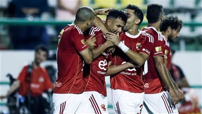 تريزيجيه ينافس عمر جابر على جائزة أفضل هدف في الدوري