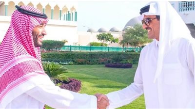 على رأسهم محمد بن سلمان.. بدء توافد قادة الدول العربية إلى الدوحة