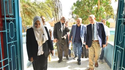 محافظ أسيوط يواصل متابعته استعدادات للعام الدراسي الجديد