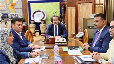 محافظ المنوفية يناقش مشروعات خطة التنمية الاقتصادية