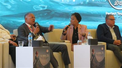 نائب وزير الصحة تشارك في جلسة نقاشية حول تعزيز الولادة الطبيعية