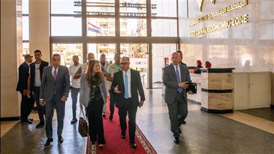   وفد الأمريكي يتفقد ميناء شرق  بورسعيد للتعرف على الفرص الاستثمارية المتاحة