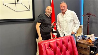 محمود الخطيب يناقش مع محمد كامل اخر تطورات الإنشاءات في ستاد الأهلي 