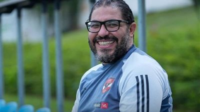 حقيقة استقالة الطبيب النفسي لفريق الأهلي