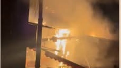 السيطرة على  حريق هائل نشب بمطعم الشيف حسن بمدينة أبوحمص بالبحيرة