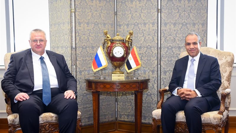 عبد العاطي وأوفيرتشوك