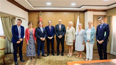 وزير التعليم يبحث مع وفد فرنسي تعزيز التعاون بالتعليم العام والفني