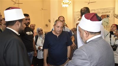 خلال جولة ميدانية.. محافظ بورسعيد يفتتح حضانة ومسجد بمدينة سلام مصر