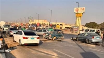 6 عربيات دخلوا في بعض.. حادث تصادم مروع أعلى كوبري هايبر وان بالعاشر من رمضان