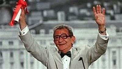 مئوية يوسف شاهين تتألق في الجونة السينمائي ببرنامج خاص يُكرّم إرثه الفني