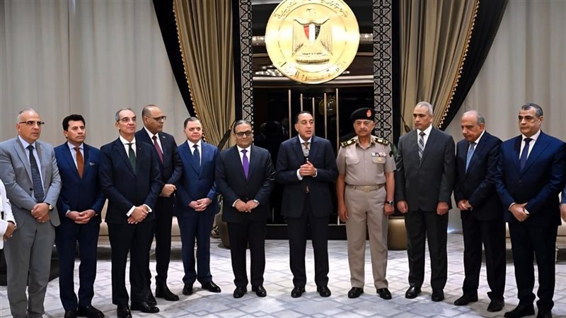 مجلس الوزراء يكرم