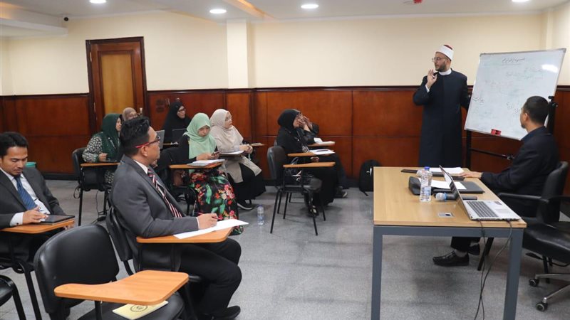 الإفتاء تدرب قضاة