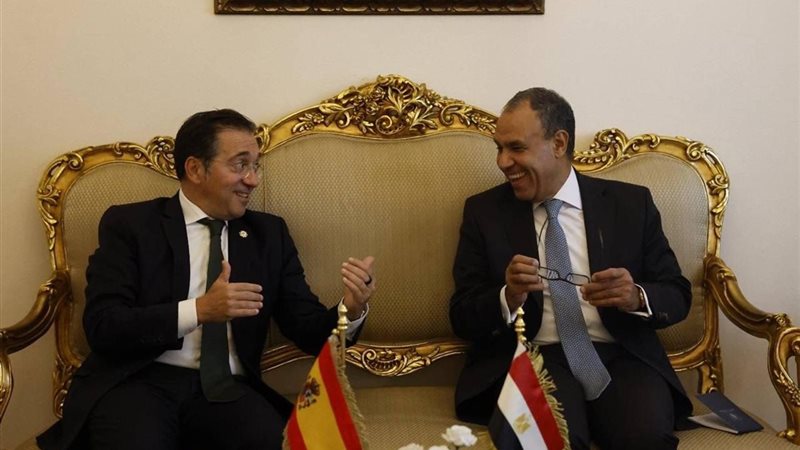 وزير الخارجية ونظيره