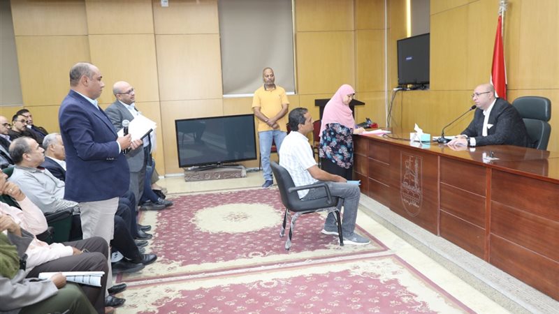 محافظ بنى سويف خلال