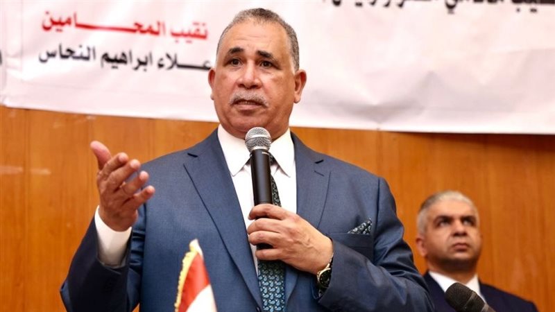 نقيب المحامين