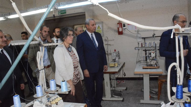 محافظ الغربية والوفد