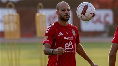 شراء عقد بيكهام.. الأهلي يفتح ملف تجديد عقود 3 نجوم في أكتوبر