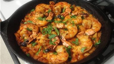 أسرار تحضير طاجن بامية بالجمبري في المنزل بمذاق غني وشهي 