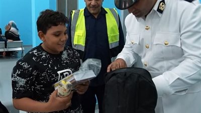 الداخلية توزع المستلزمات المدرسية على أبناء نزلاء مراكز الإصلاح والتأهيل 