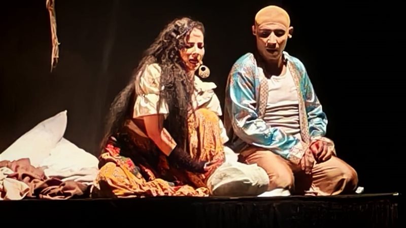 جانب من العرض