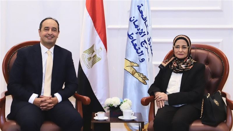 الدكتو عمرو عثمان