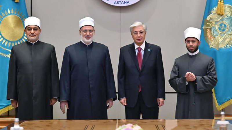وفد المؤسسة الدينية